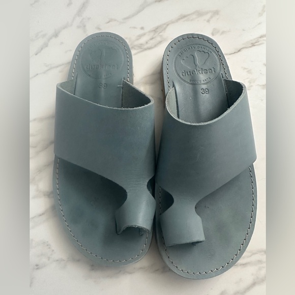 Duckfeet Mando Leather Sandals size 39. These are light blue - Picture 3 of 3